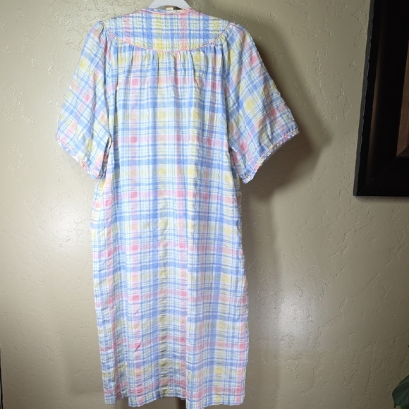 Vanity Fair Vintage 70's Pastel Plaid  House Coat Snap Robe Dress Pockets XL - Picture 8 of 14